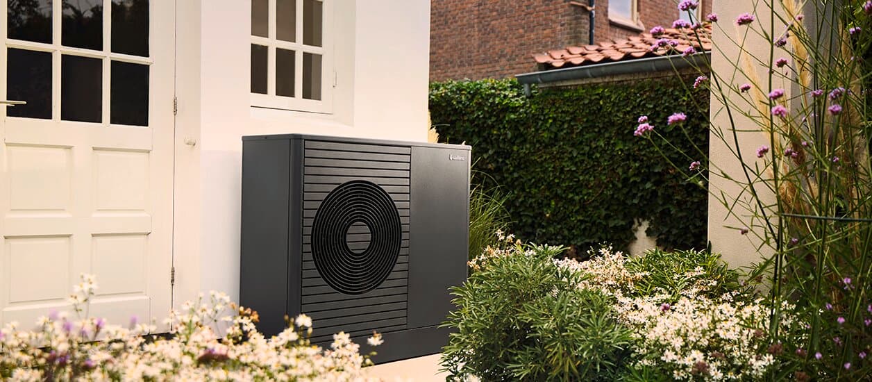 Bomba de calor aroTHERM plus com a função «Flexible Space»