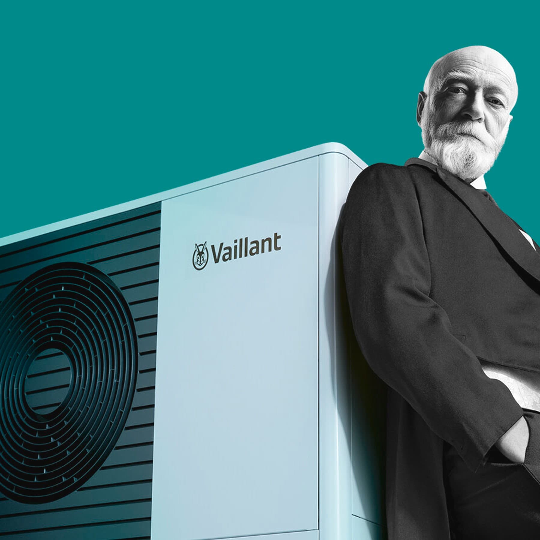 Johann Vaillant em frente à bomba de calor